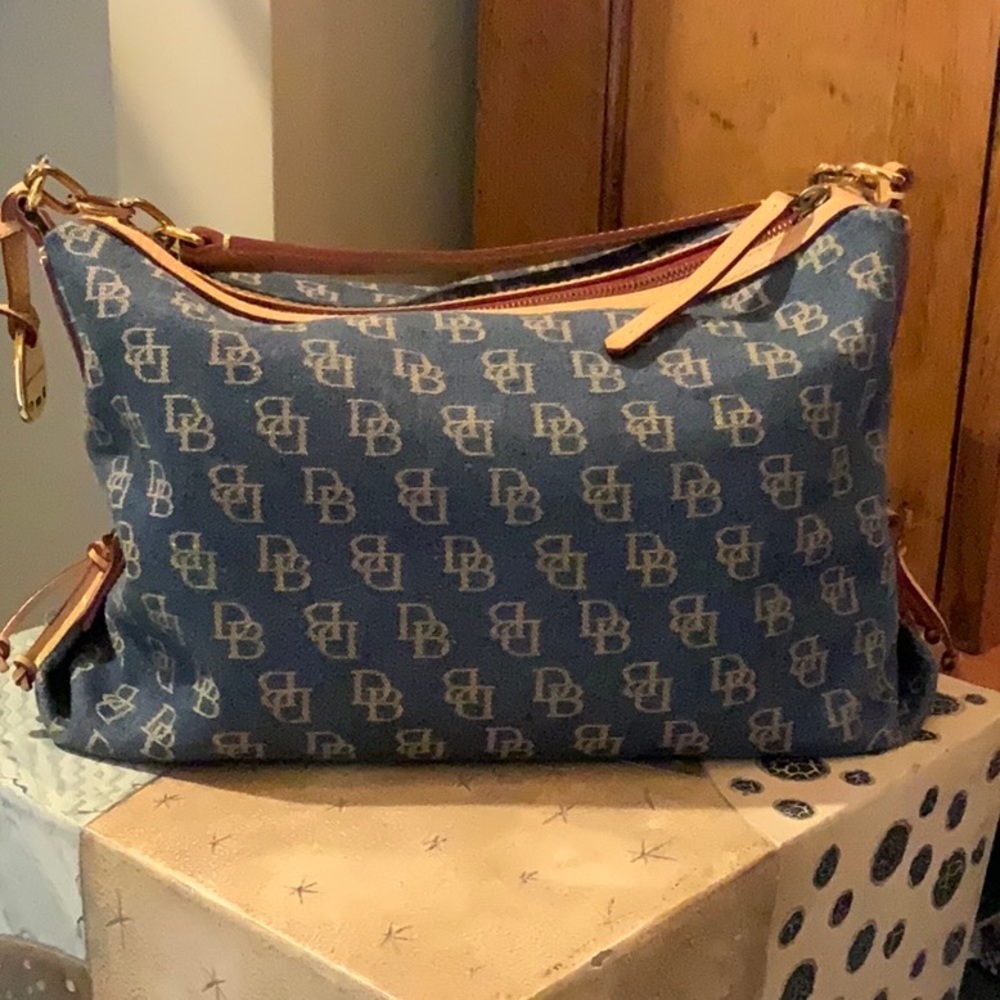 Dooney & Bourke Handbag Leather Trim #L1 - Picture 3 of 9